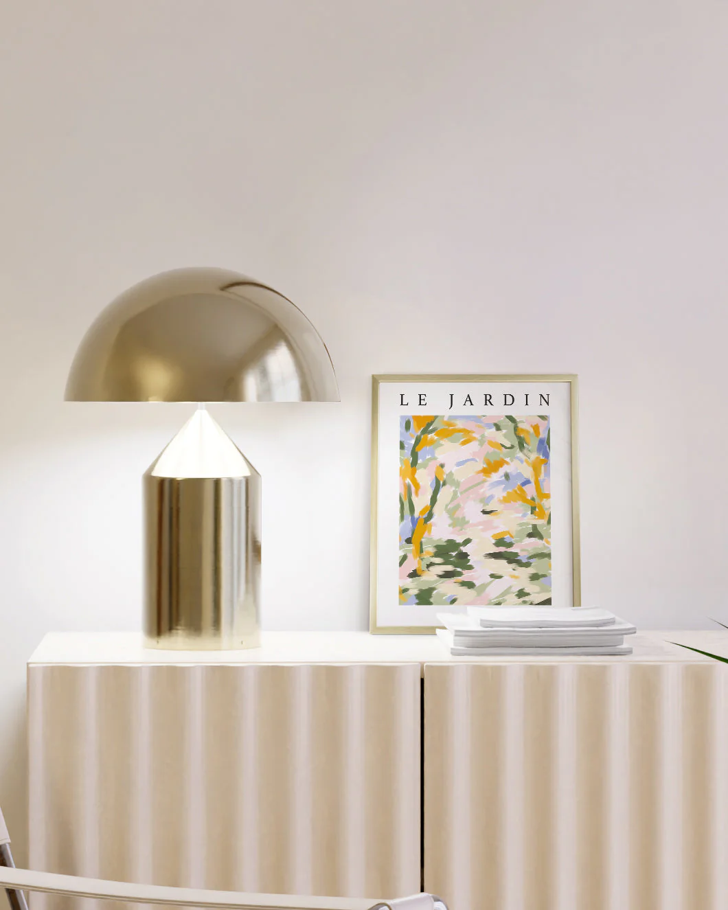 8x10, Gold Aluminum Plexi Frame - Image 2