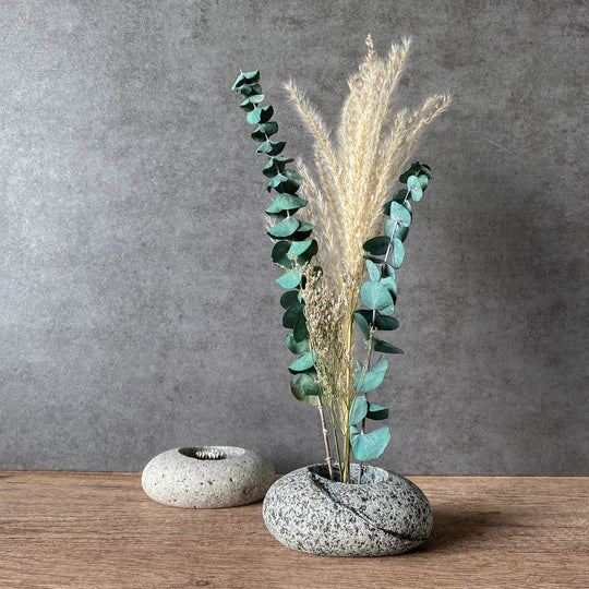 Beach Stone Ikebana Vase - Image 4