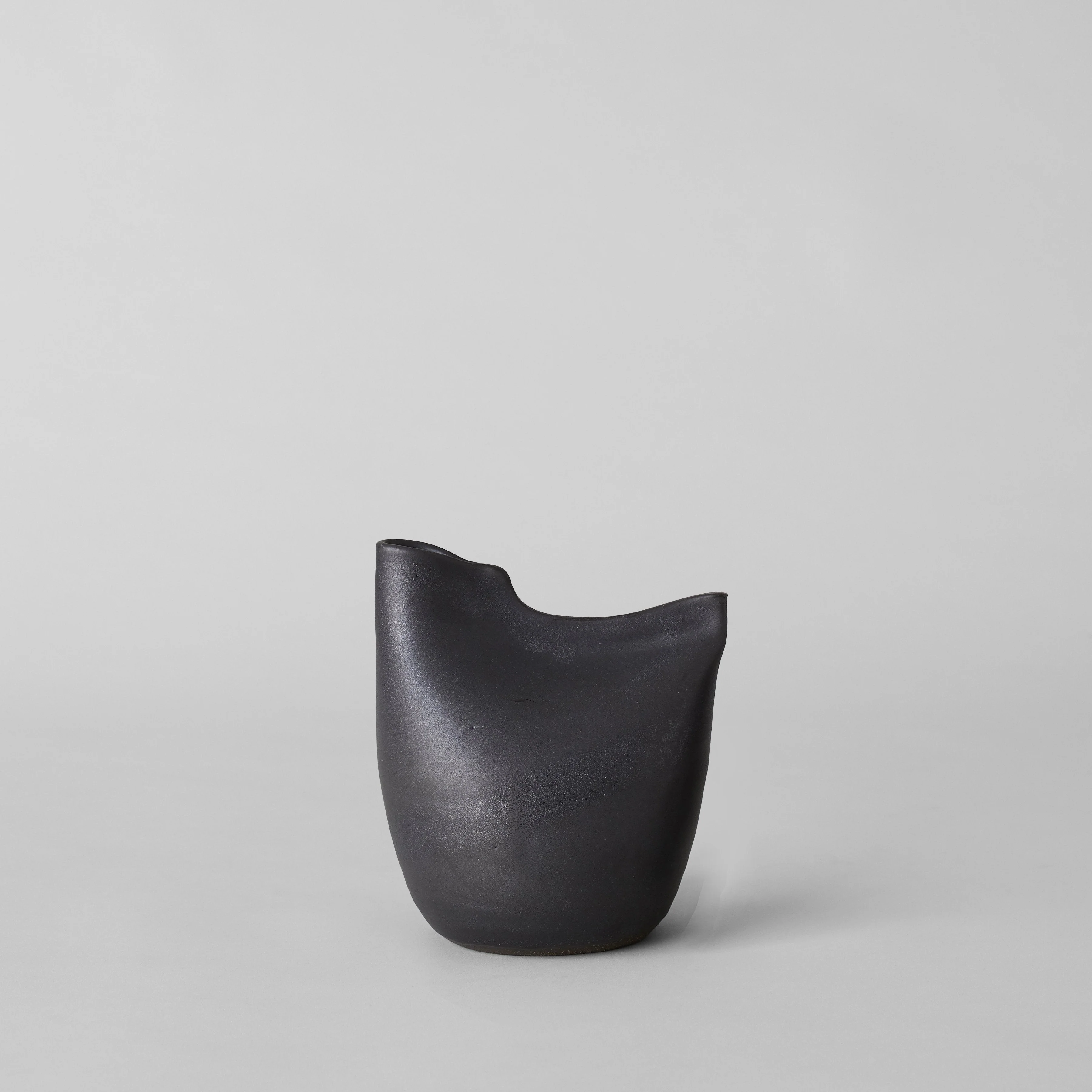Bird Vase, Black - Image 8