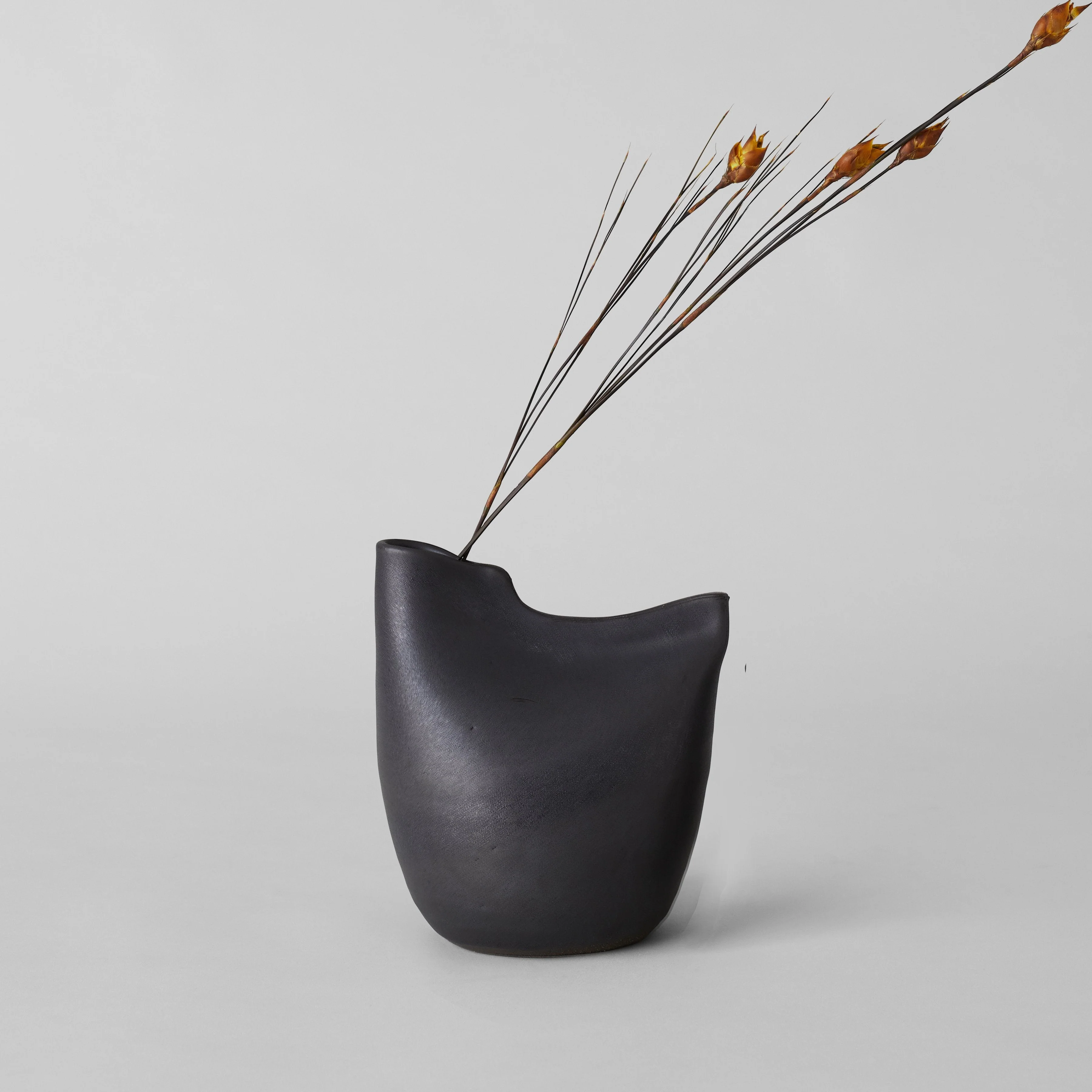 Bird Vase, Black - Image 9