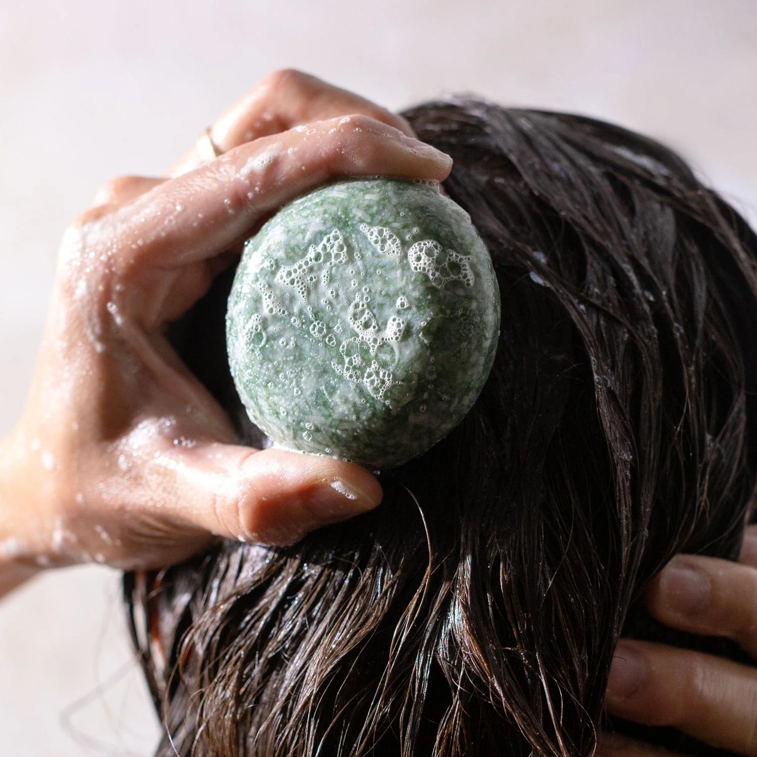 Bloom Castor Oil Shampoo Bar – For Hair Growth & Scalp Revival - Image 3
