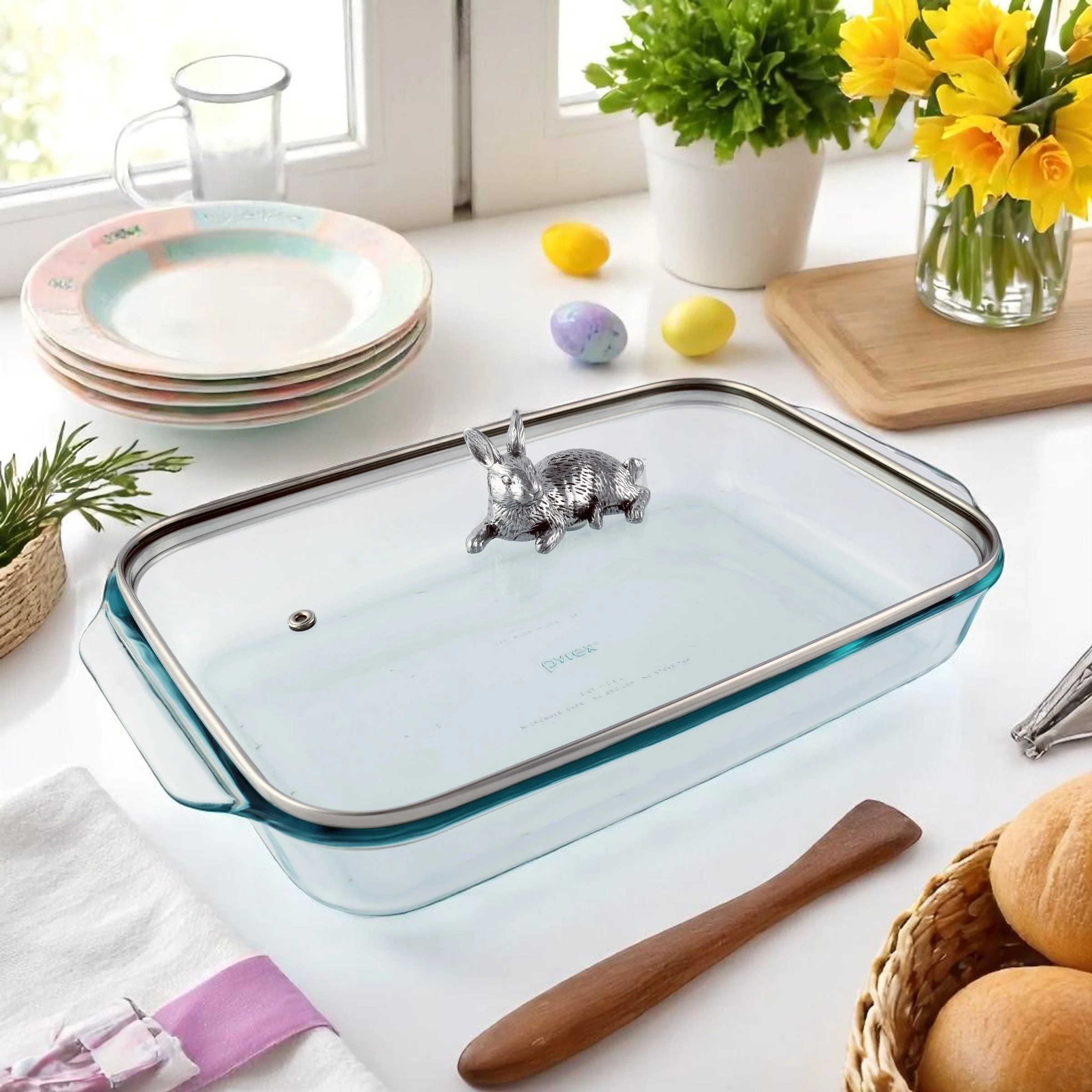 Bunny Lid with Pyrex 3 quart Baking Dish - Image 4