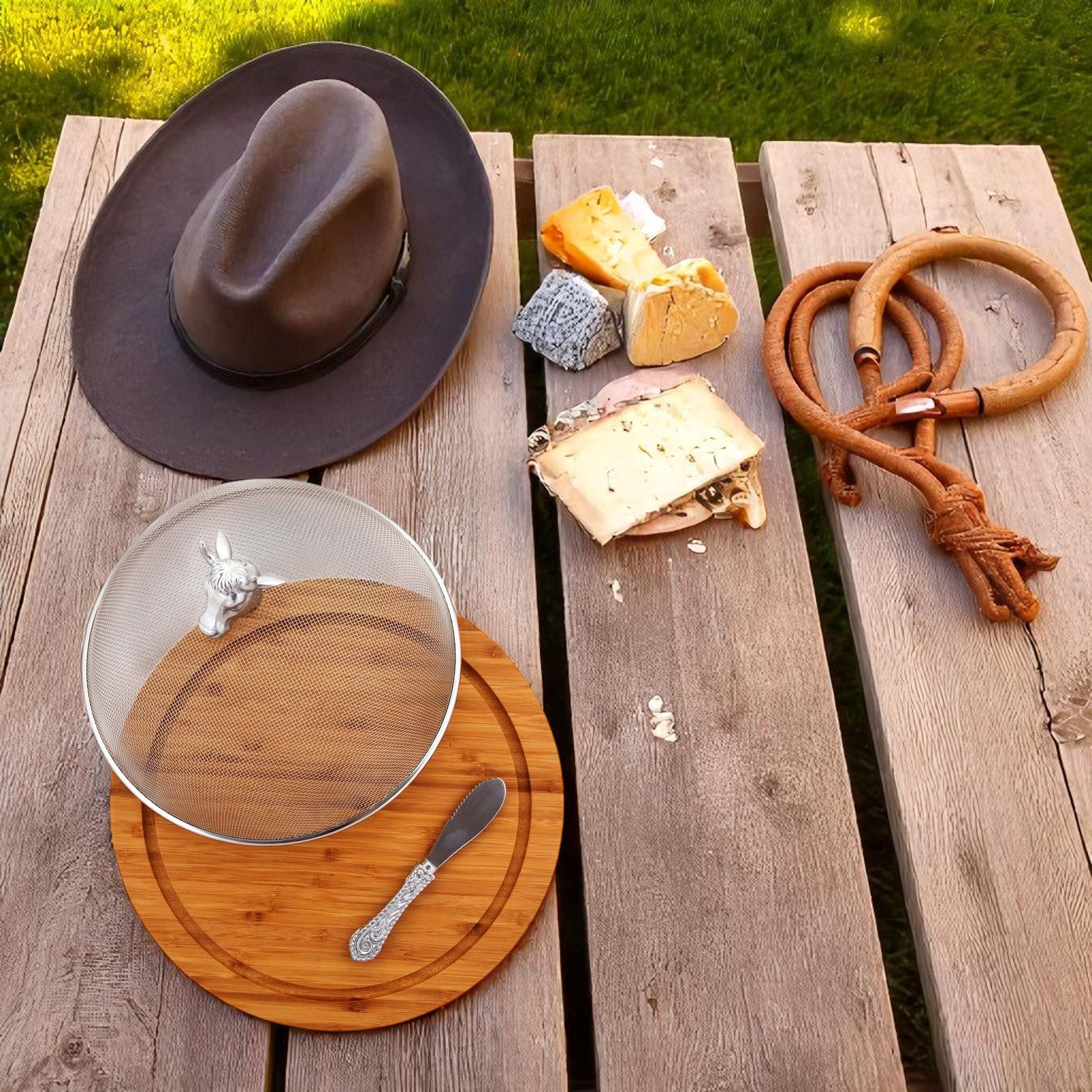 Cow Head 3 Piece Picnic Cheese Board / Spreader - Image 5