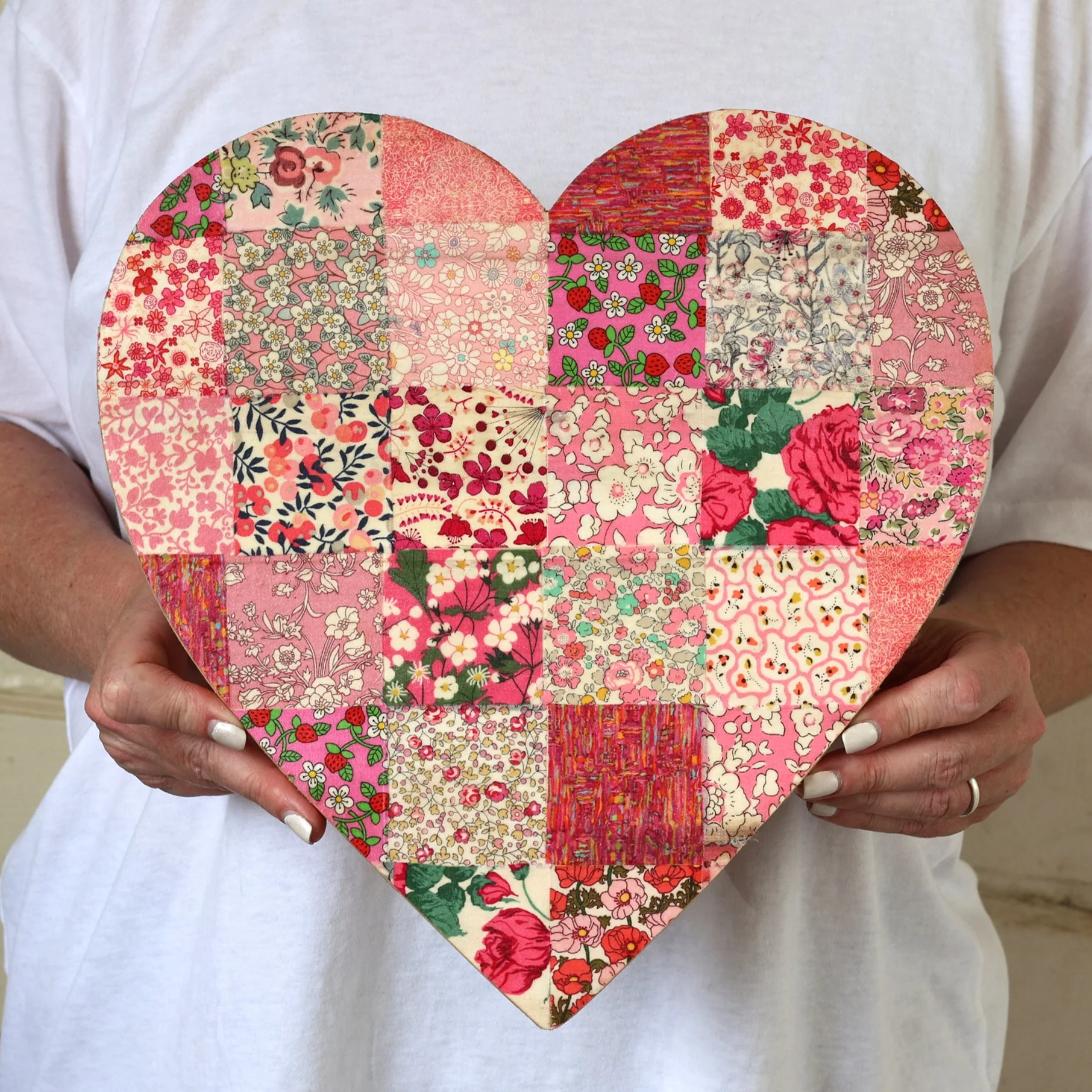 Fabric-Faced Pallet Hearts - Image 6