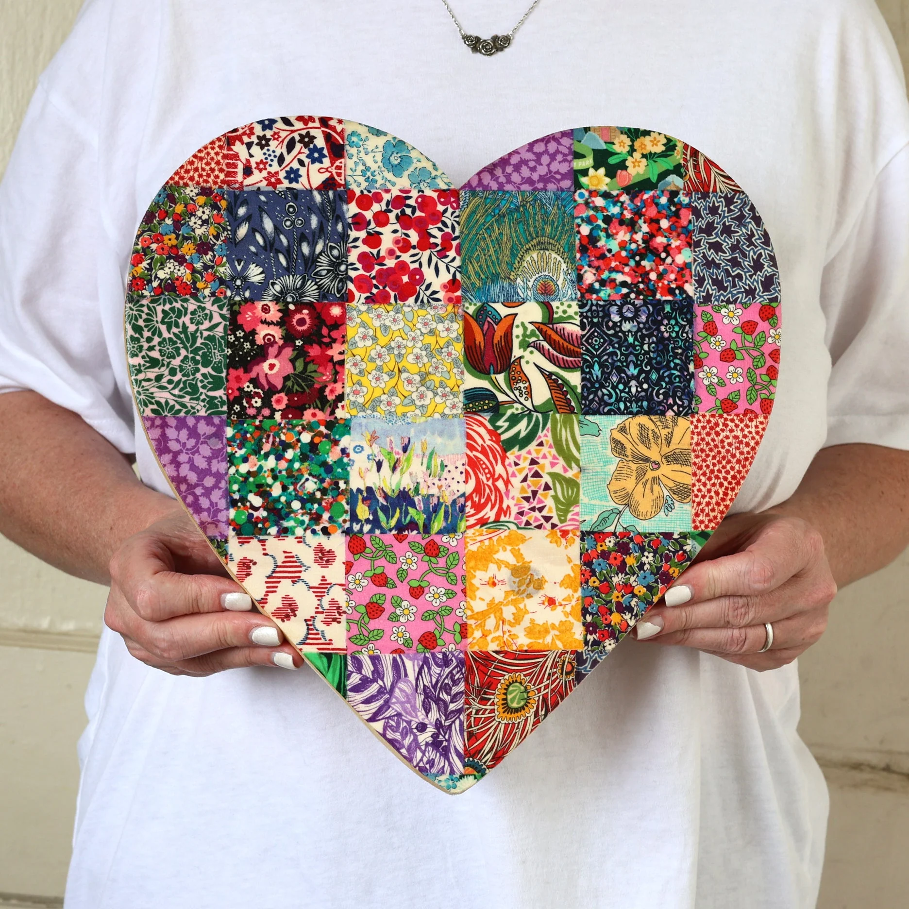 Fabric-Faced Pallet Hearts - Image 7