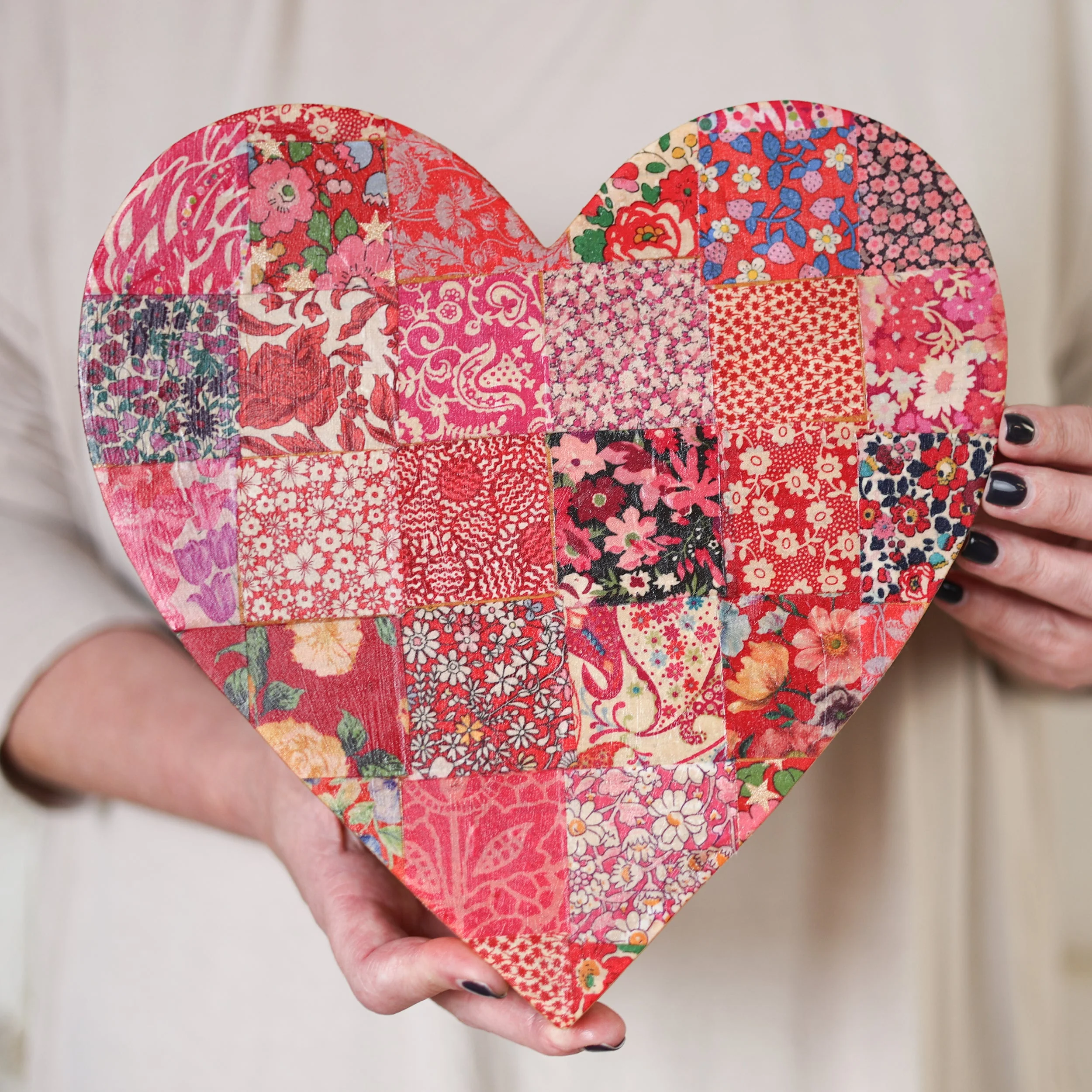 Fabric-Faced Pallet Hearts - Image 9