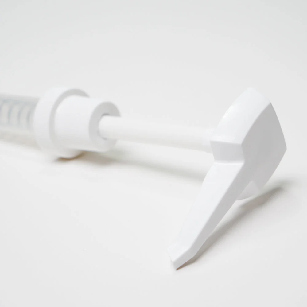 Half Gallon Plastic Jug Measuring Pump - Image 3