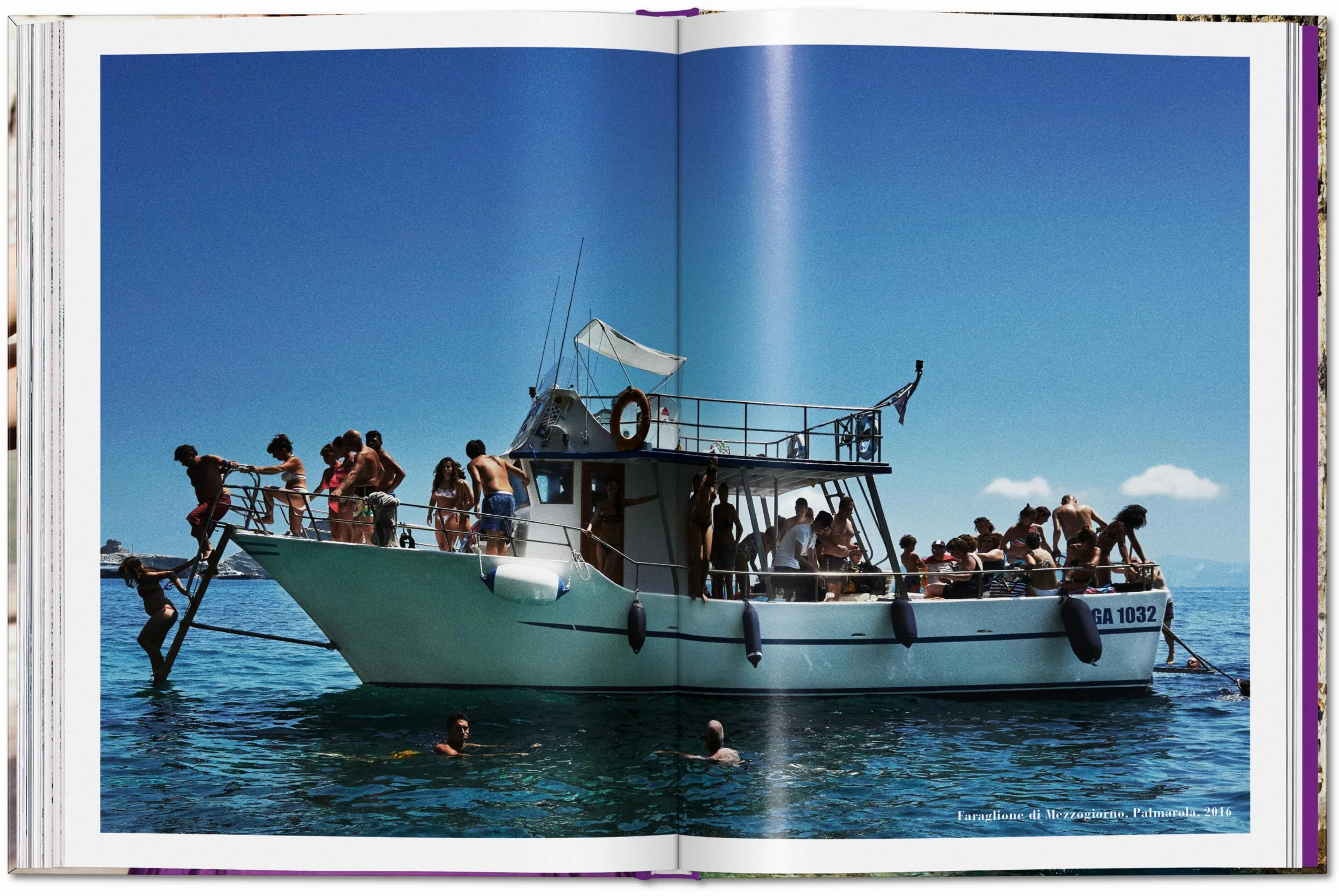 Mario Testino. Ciao (English) - Image 22
