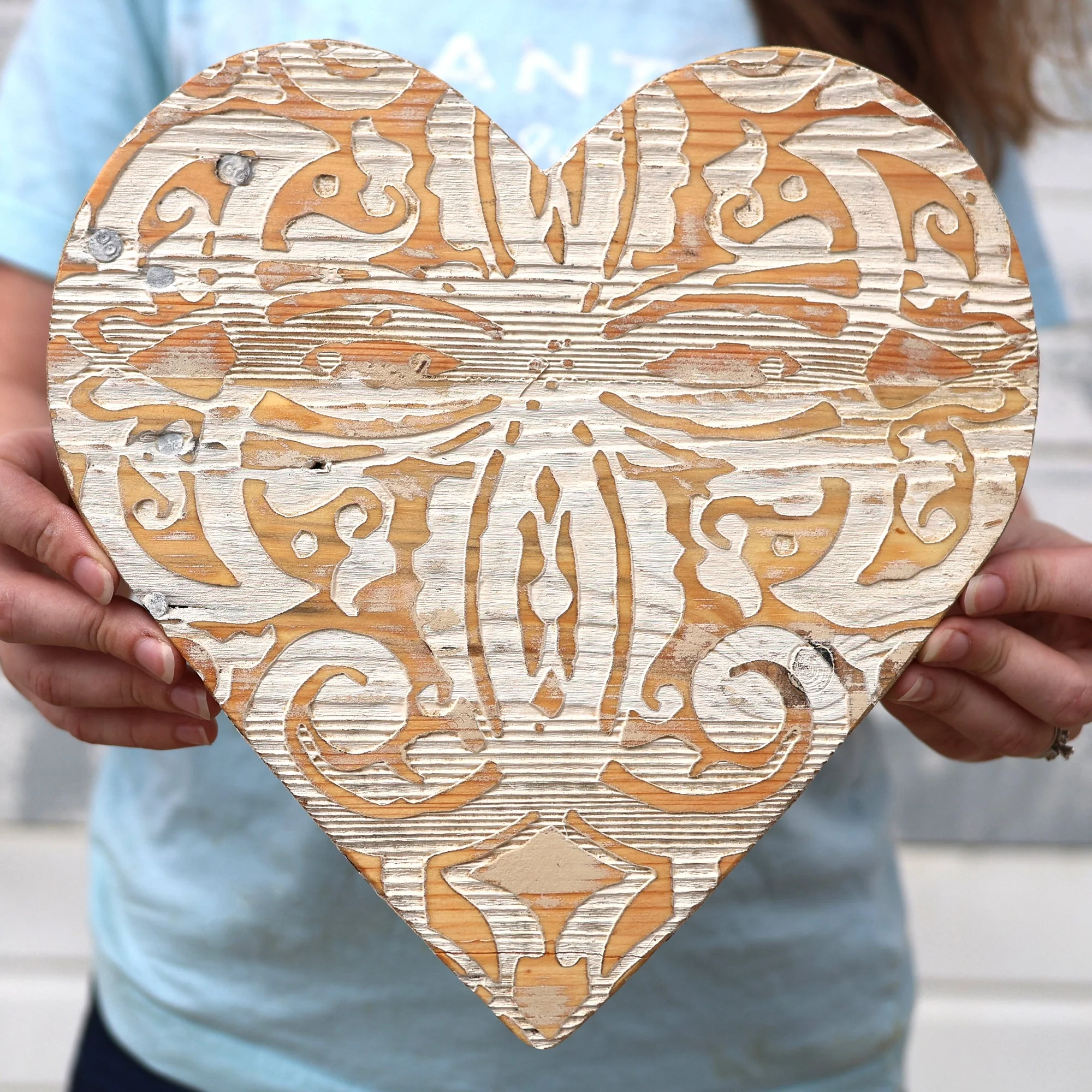 Ornate Pattern No 4 Pallet Hearts - Image 2