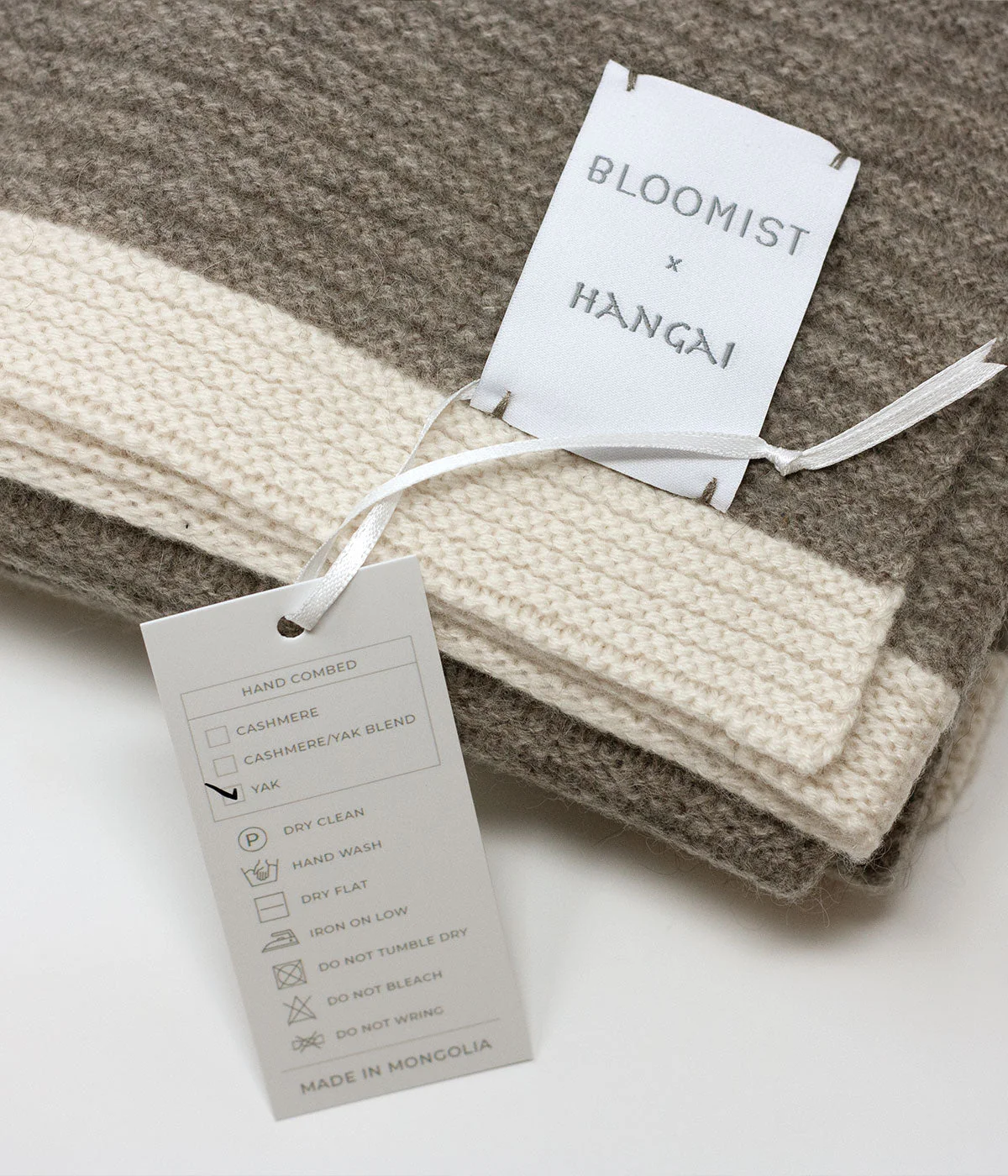 Platinum and White Ribbed Knit Yak Down Throw - Image 2