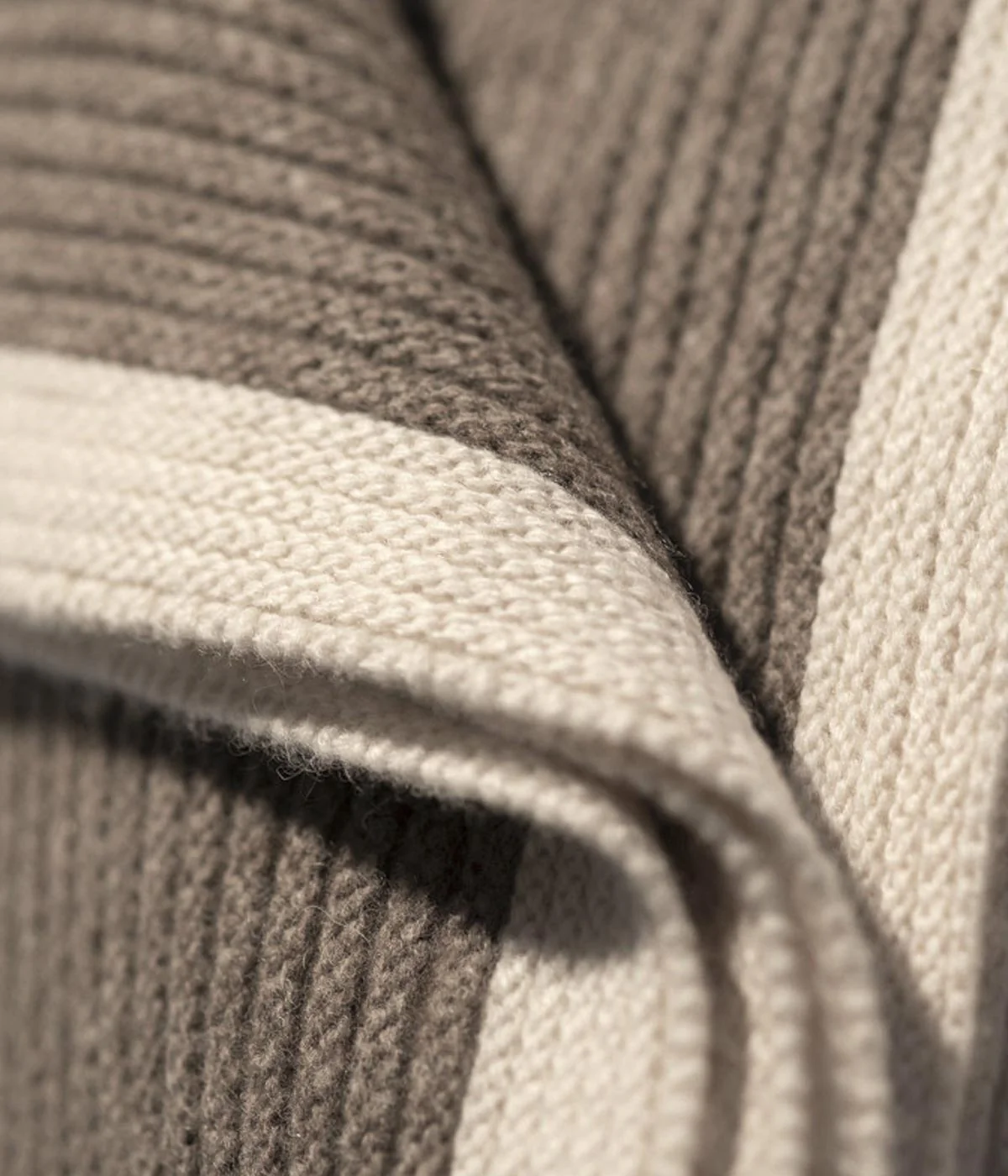 Platinum and White Ribbed Knit Yak Down Throw - Image 4