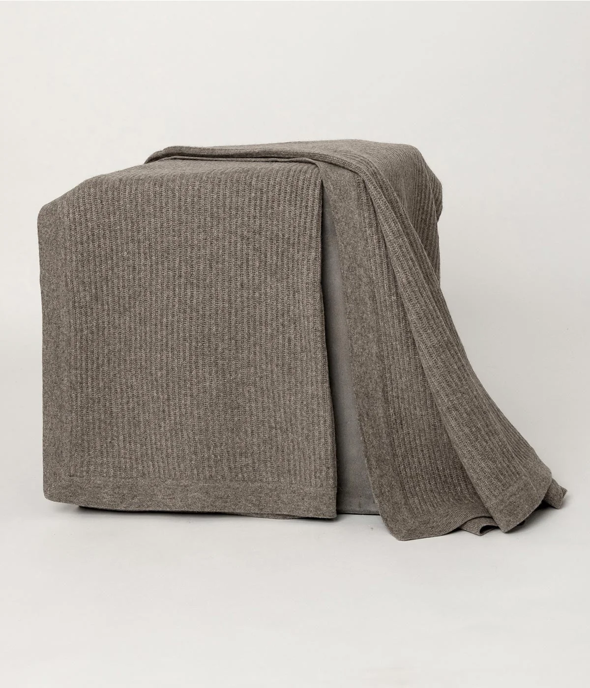 Platinum Yak Down Fisherman's Knit Throw - Image 6
