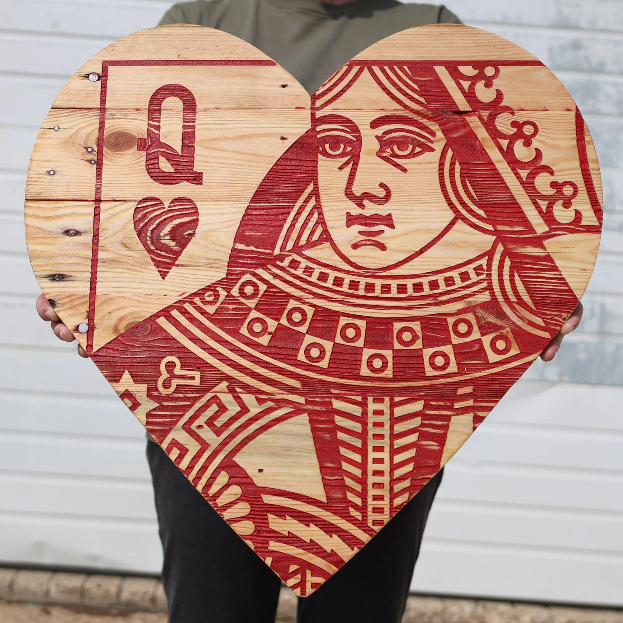 Queen of Hearts Pallet Wood Hearts - Image 2
