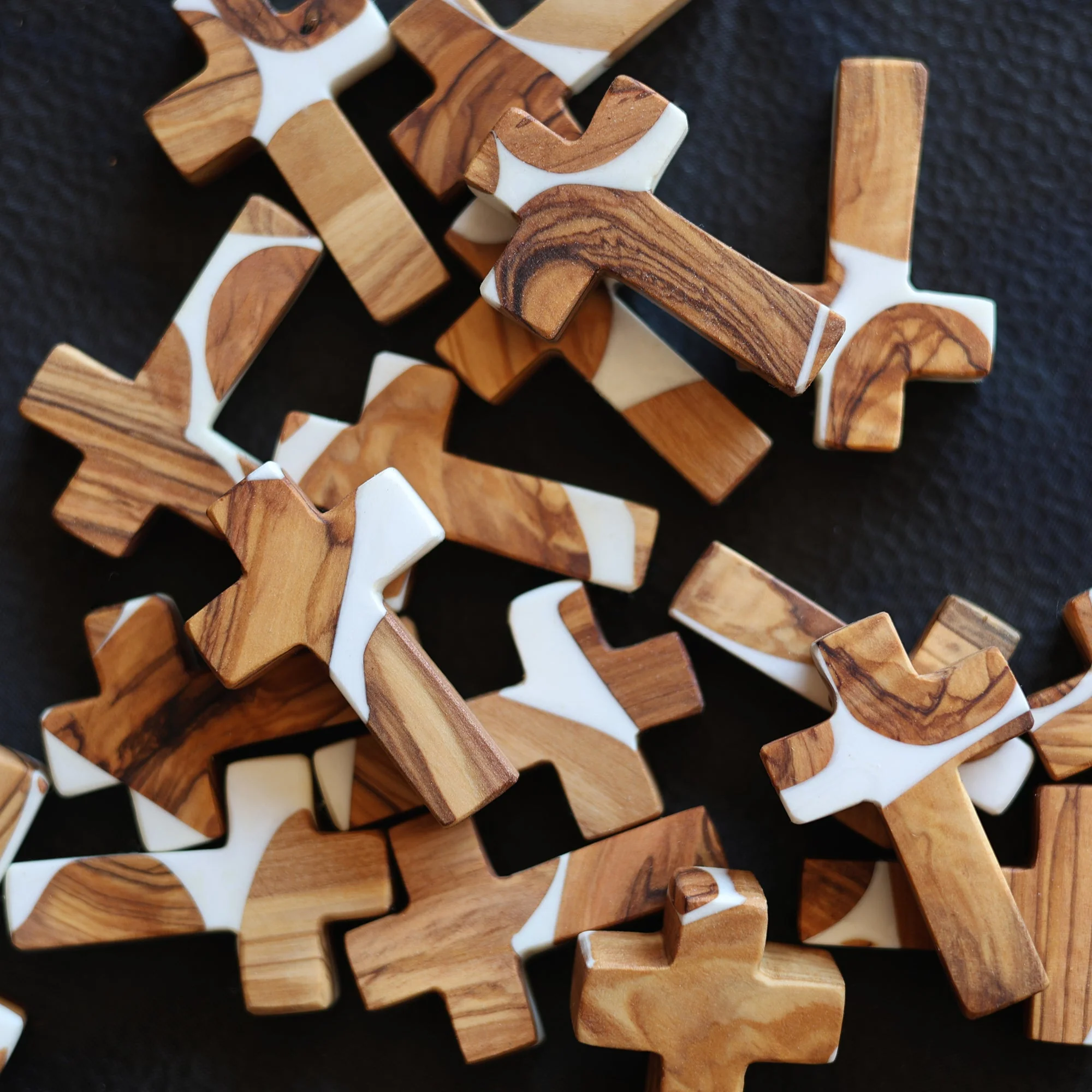 Reclaimed Olive & Resin Pocket Crosses - Image 11