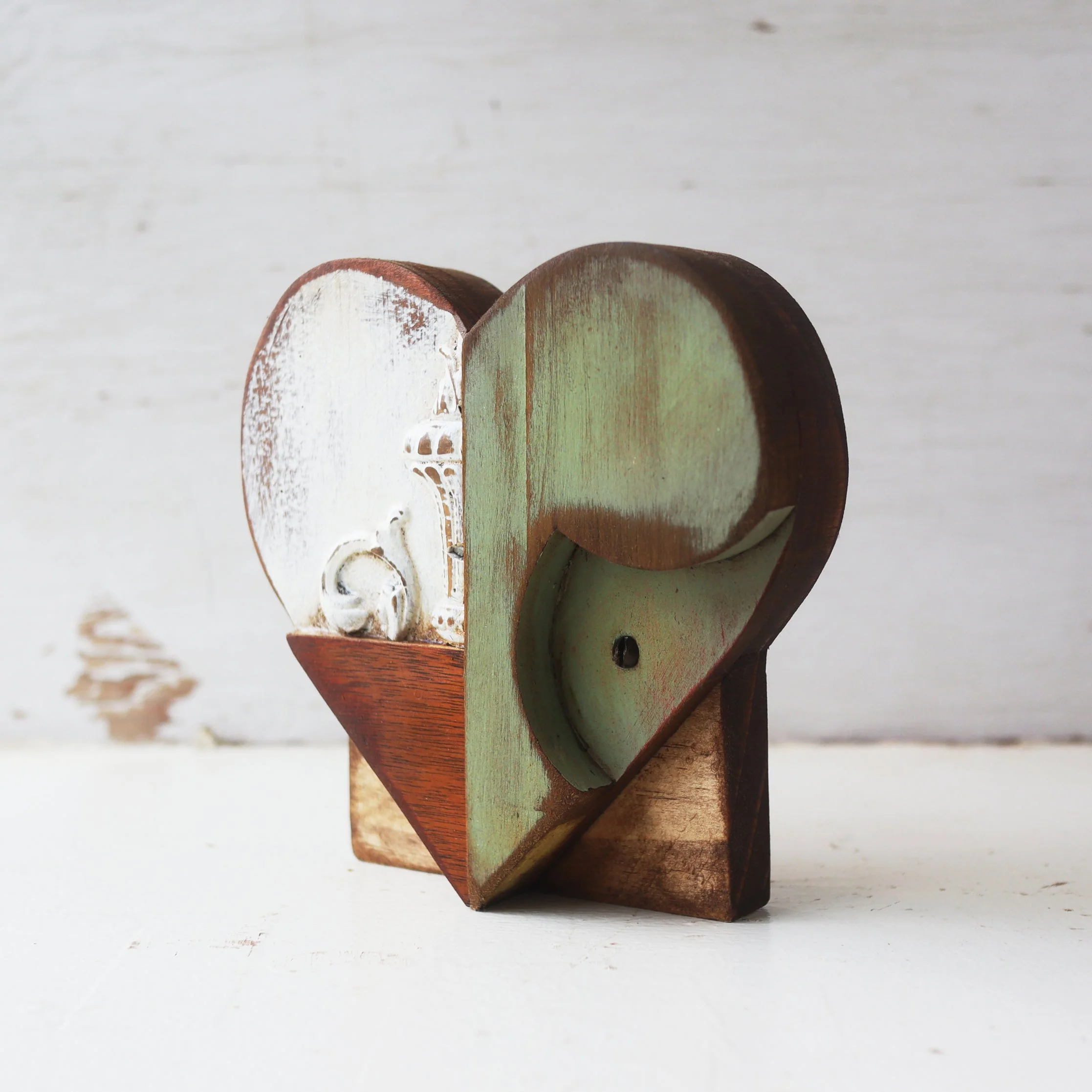 Reclaimed Wooden Heart Emojis - Image 21