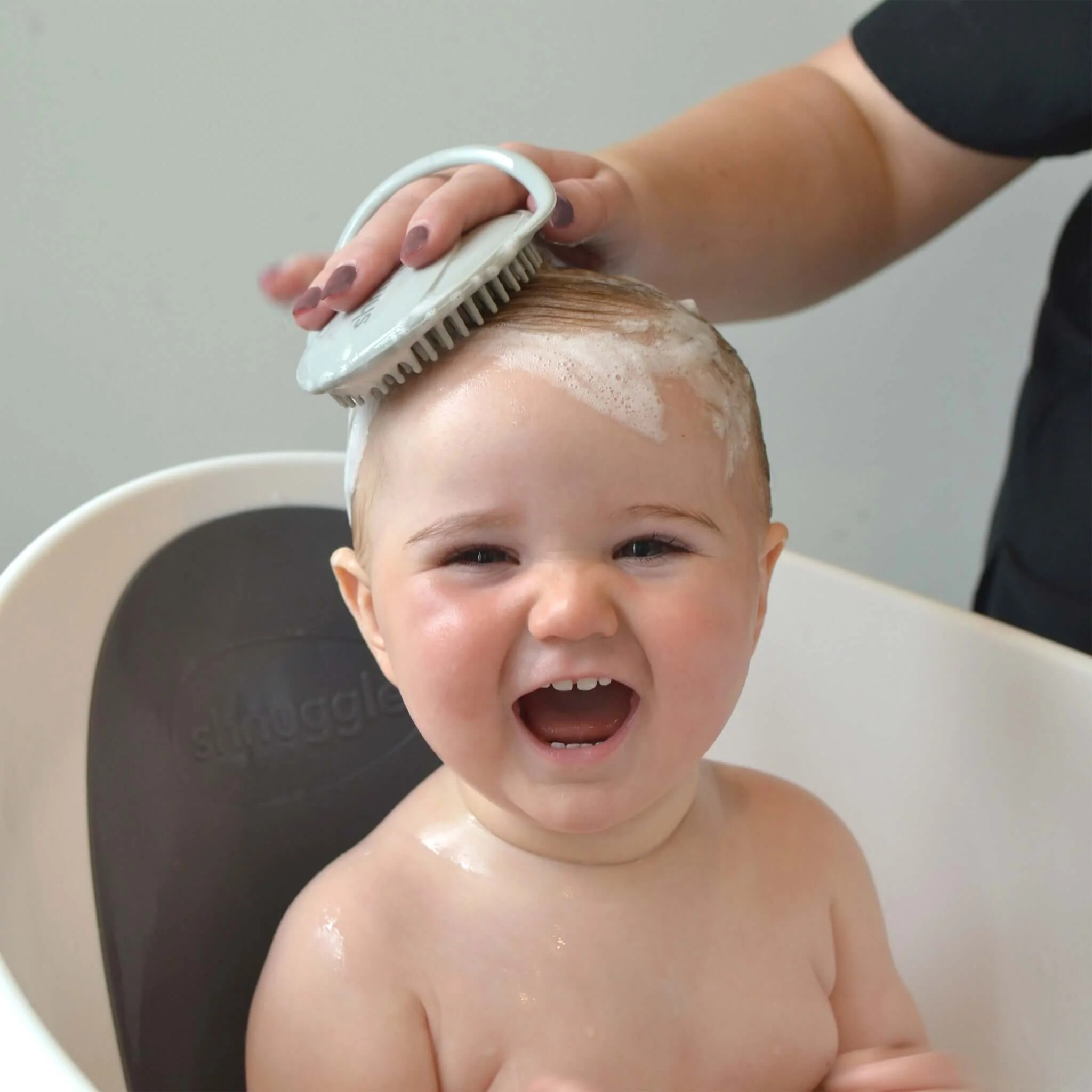 Shnuggle Baby Bath Brush - Image 2