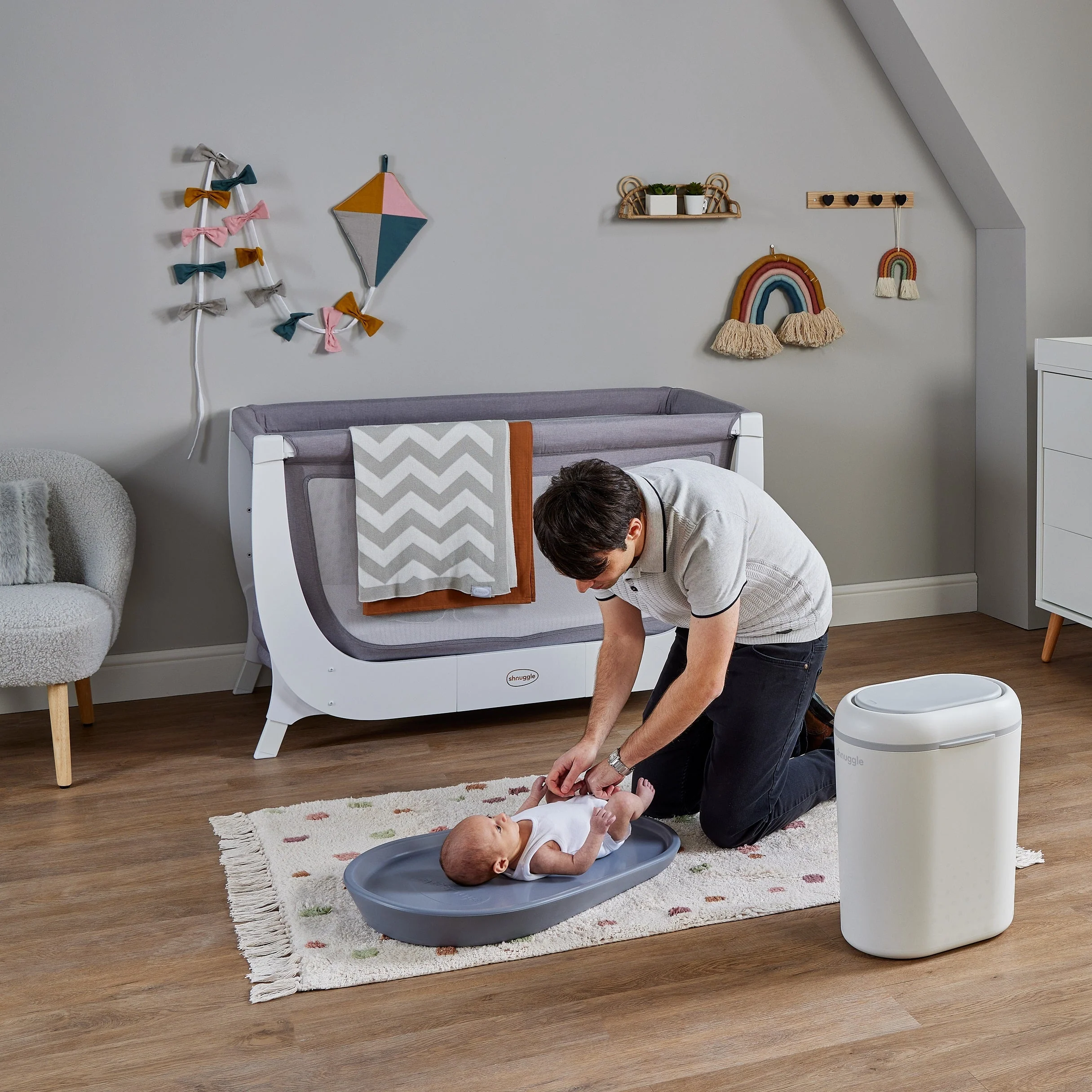 Shnuggle Eco-Touch Nappy Bin Diaper Pail + 30 Better Bag Liners - Image 13