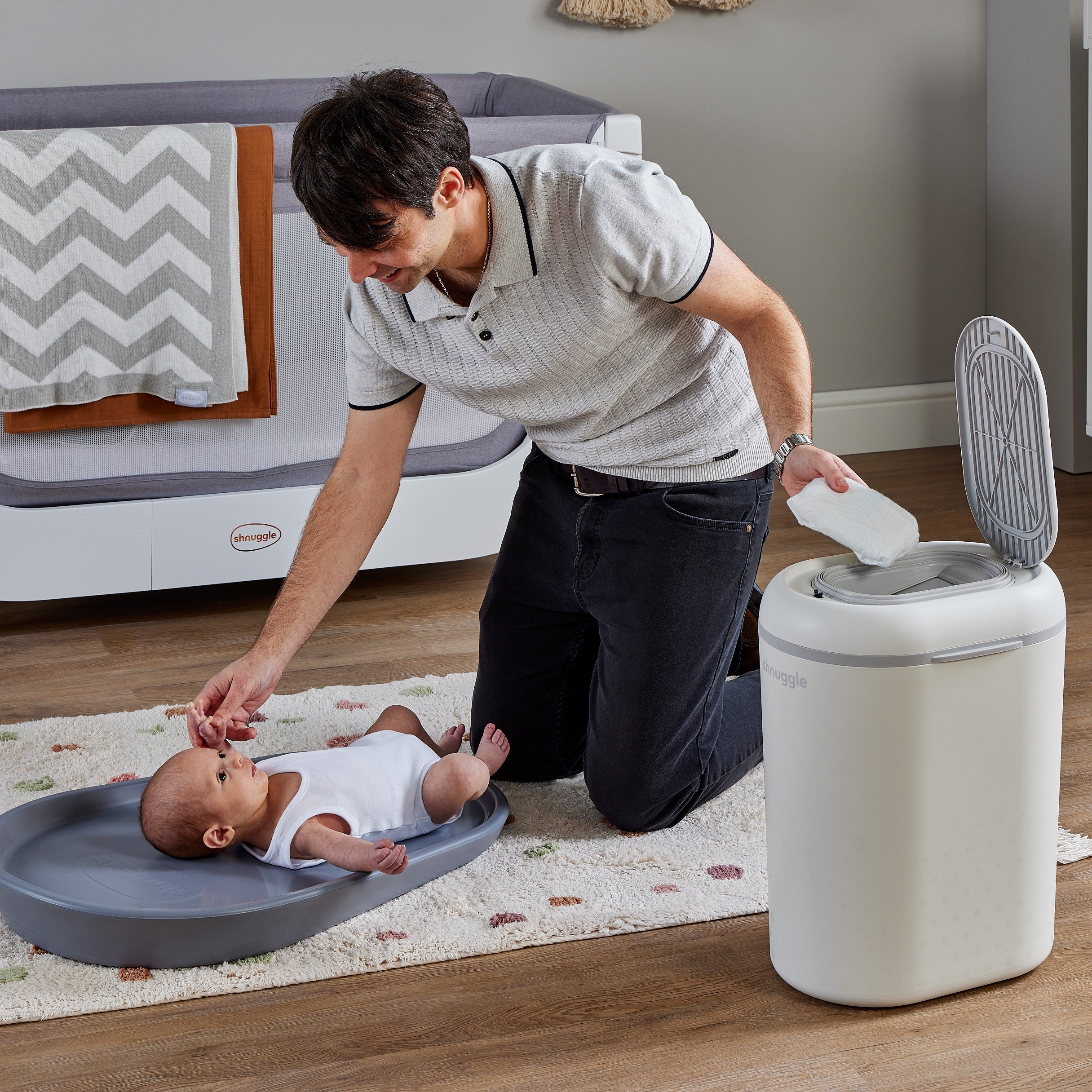 Shnuggle Eco-Touch Nappy Bin Diaper Pail + 30 Better Bag Liners - Image 16