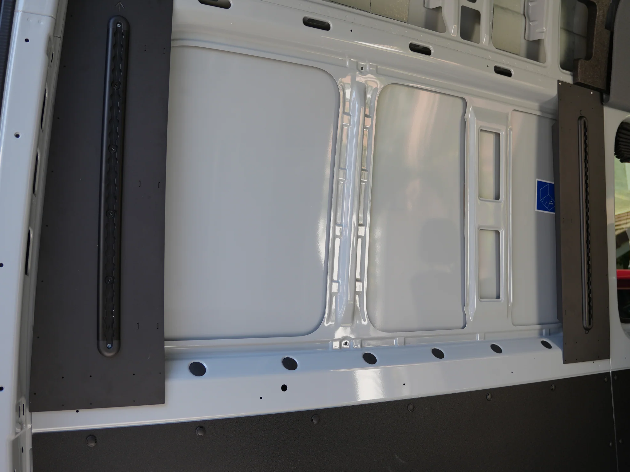 SPRINTER VAN L TRACK ADJUSTABLE BED BRACKETS - Image 4