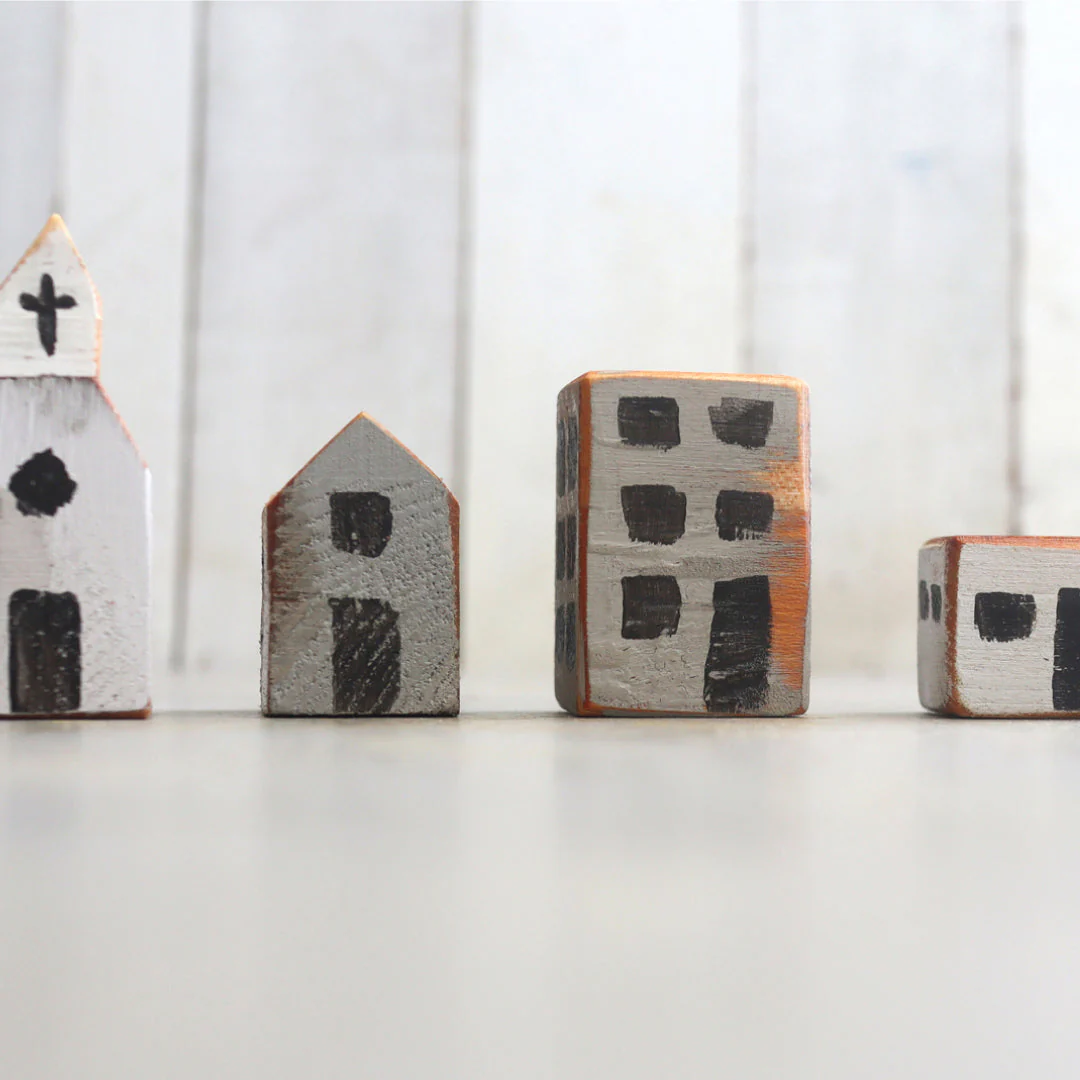 Tiny Wooden Houses - Image 11