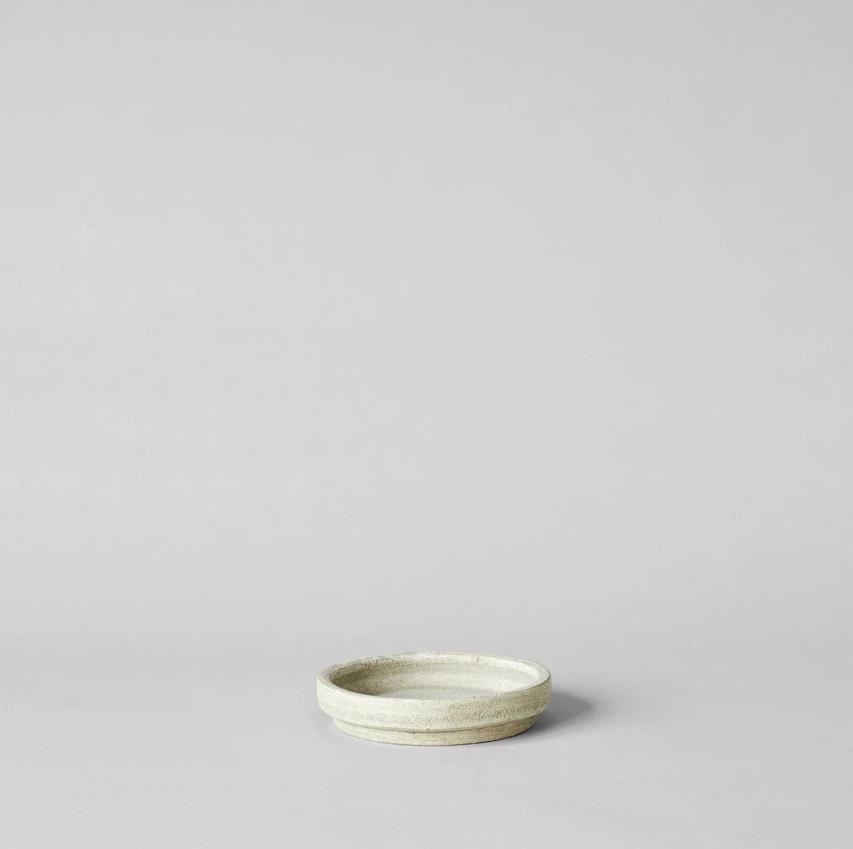 Tray for Basic Planter, White Patina - Image 4