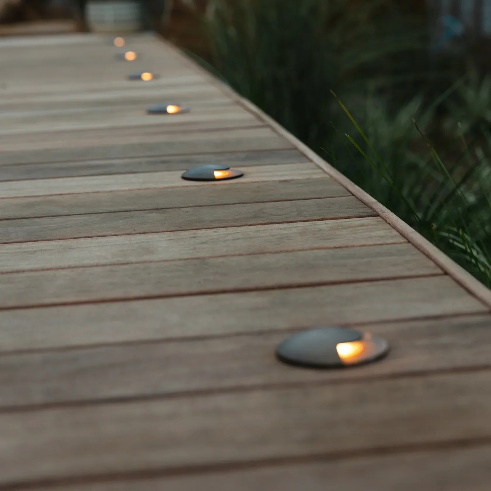 UNBP04 Stel-Path Antique Brass In-Ground Well Light Low Voltage Outdoor Lighting - Image 8