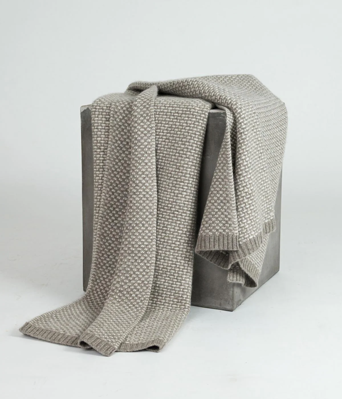 White Cashmere and Platinum Yak Down Taiga Throw - Image 7
